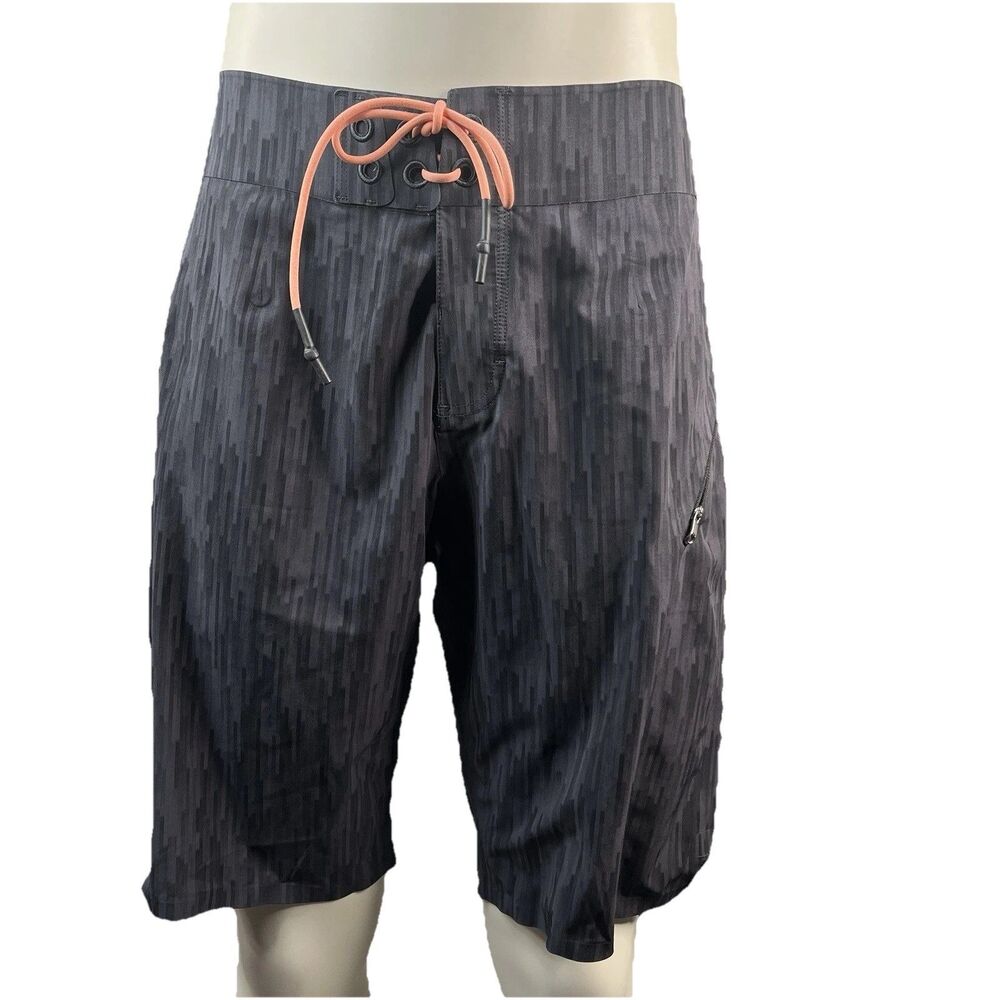 Lululemon Current State Board Shorts Sz 30 Black Digital Glitch Print 10" Inseam